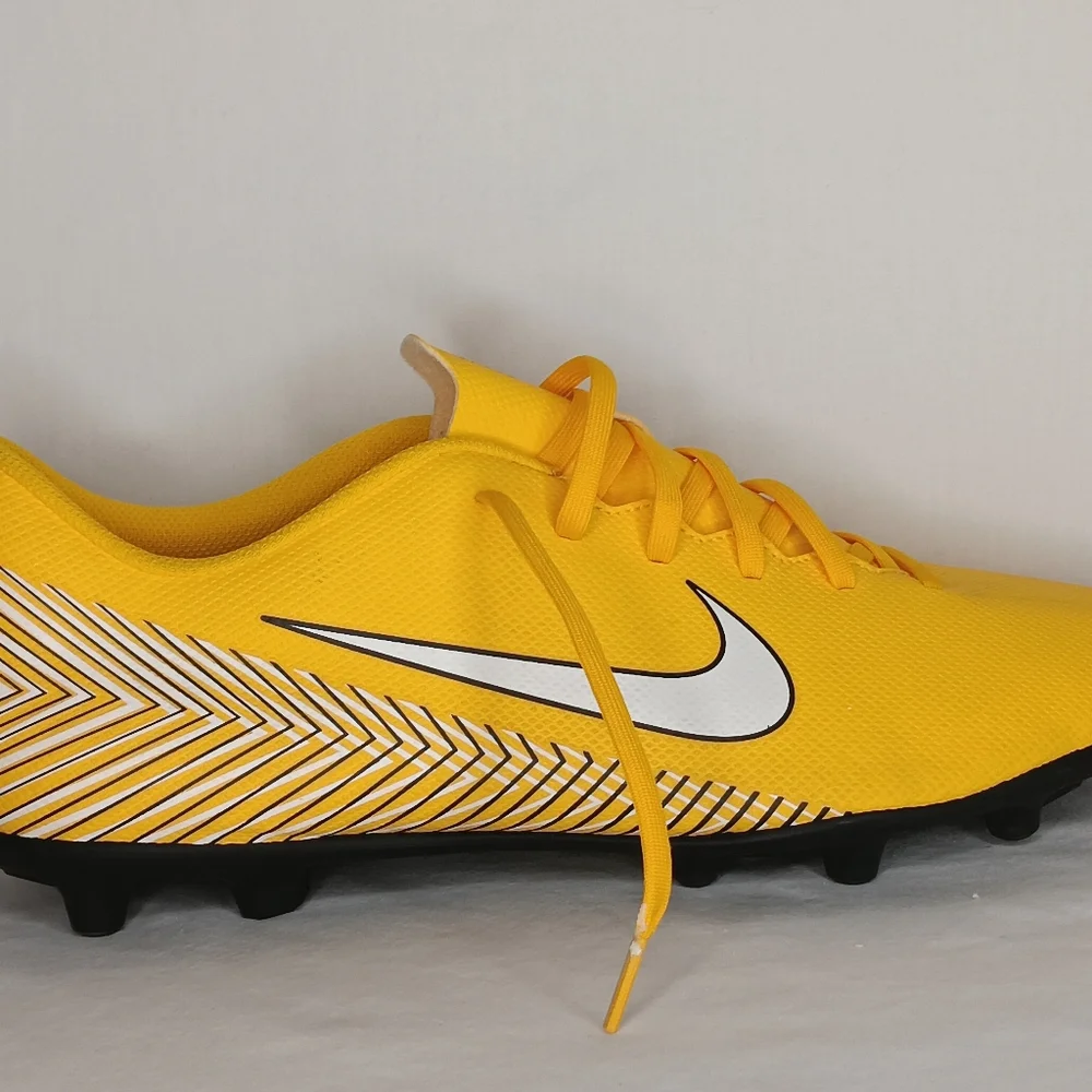 Nike - Picture 1 of 8
